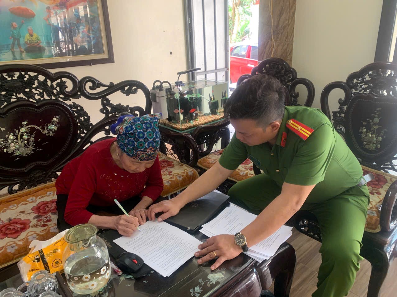 CÔNG AN XÃ NAM TIÊN HƯNG TĂNG CƯỜNG CÁC BIỆN PHÁP PHÒNG NGỪA, KIỂM TRA XỬ LÝ VI PHẠM QUY ĐỊNH VỀ  AN TOÀN THỰC PHẨM