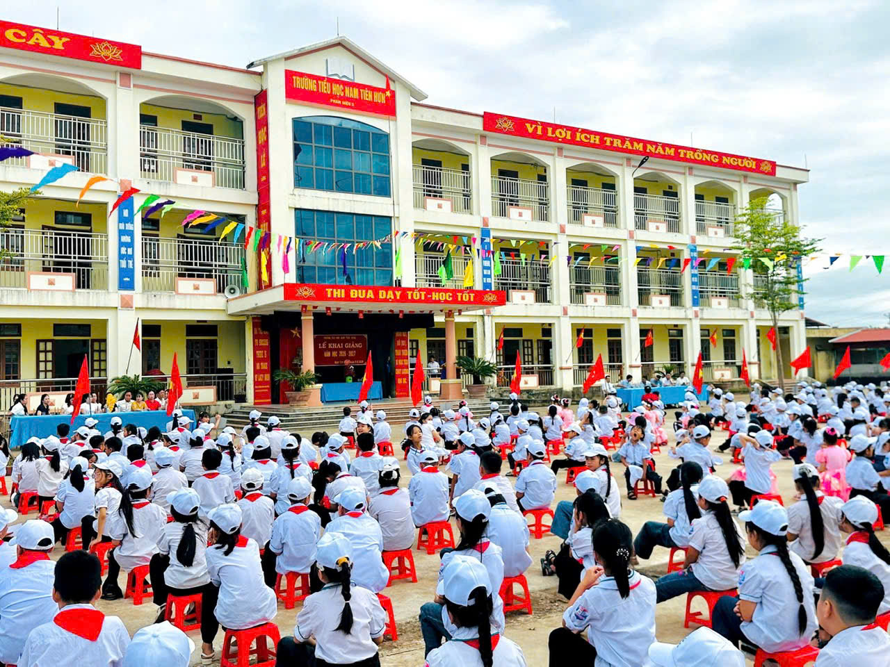 RỘN RÀNG TIẾNG TRỐNG KHAI TRƯỜNG TRÊN ĐỊA BÀN XÃ NAM TIÊN HƯNG NĂM HỌC 2026-2027